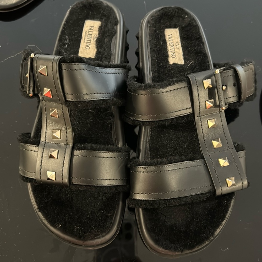 Valentino Rockstud Slippers